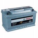 Bosch S5 013 Autobatterie 12V 100Ah 830A Vorderansicht